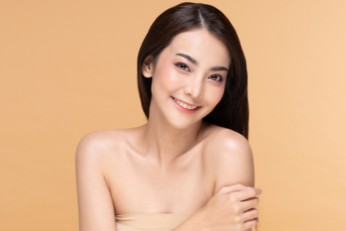 A Photo For A Blog Post About Microneedling With PRP vs. Without